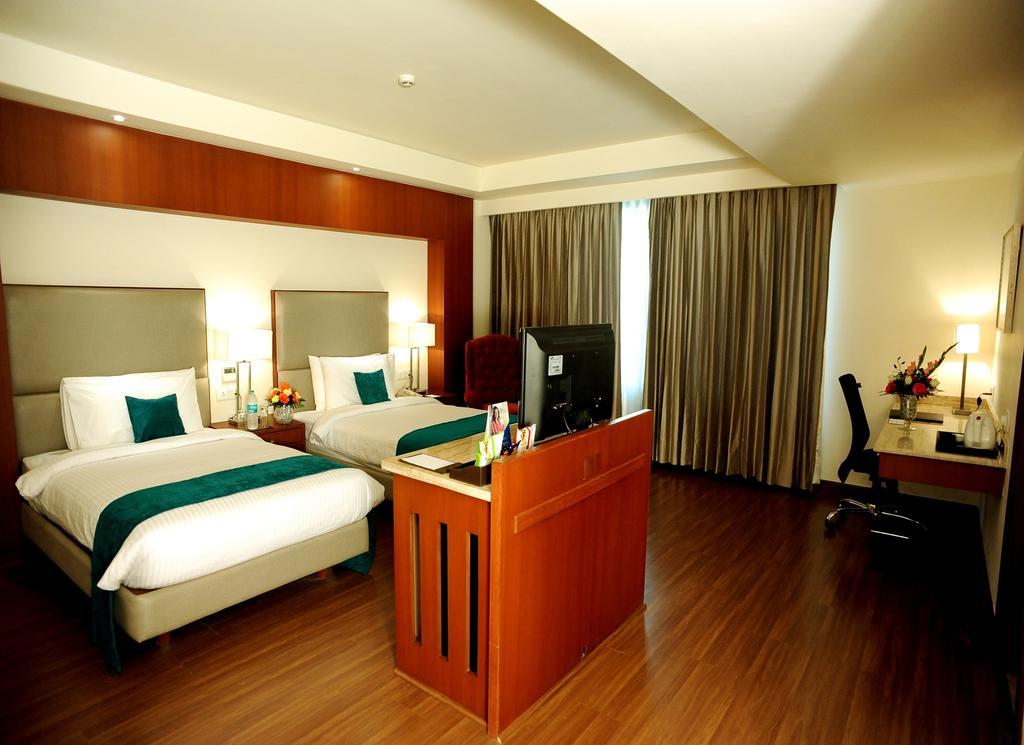 Sarovar Portico- Jalandhar Exterior photo